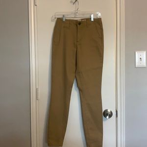 Kaki pants